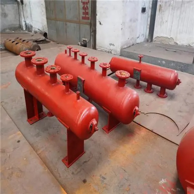 四子王分集水器安装高度